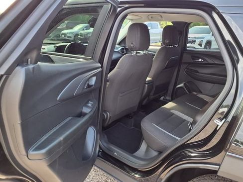 Used 2025 Chevrolet TrailBlazer LT AWD/4WD image 40