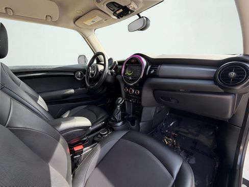 Used 2018 MINI Cooper 2-Door Hardtop FWD image 25
