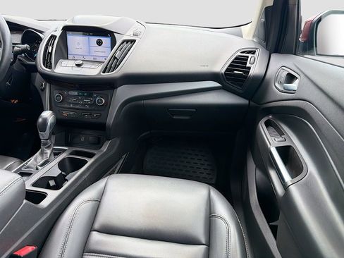 Used 2019 Ford Escape SEL AWD/4WD image 18