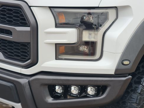 Used 2018 Ford F150 Raptor w/ Equipment Group 802A Luxury AWD/4WD image 8