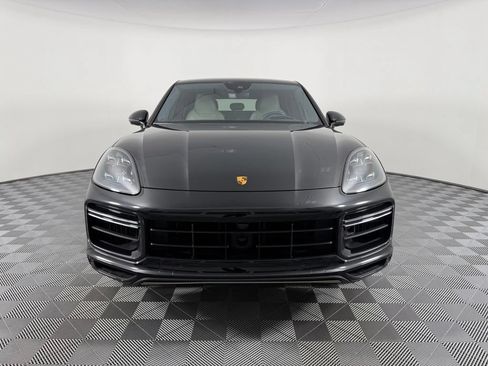 Certified 2023 Porsche Cayenne Turbo AWD/4WD image 7