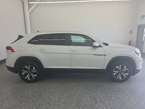New 2026 Volkswagen Atlas Cross Sport SE AWD/4WD image 6