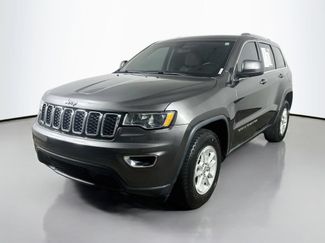 Used 2019 Jeep Grand Cherokee Laredo RWD video 3
