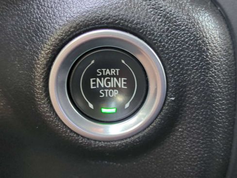 Used 2022 Chevrolet Silverado 1500 Custom RWD image 16