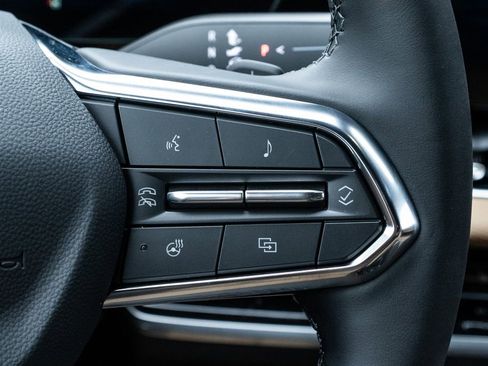 New 2026 Chevrolet Equinox ACTIV w/ Convenience Package III image 20