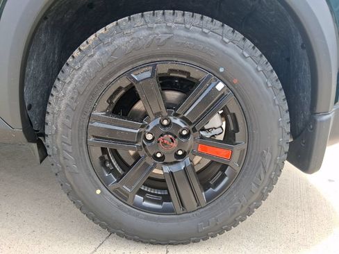New 2026 Nissan Rogue SV AWD/4WD image 33