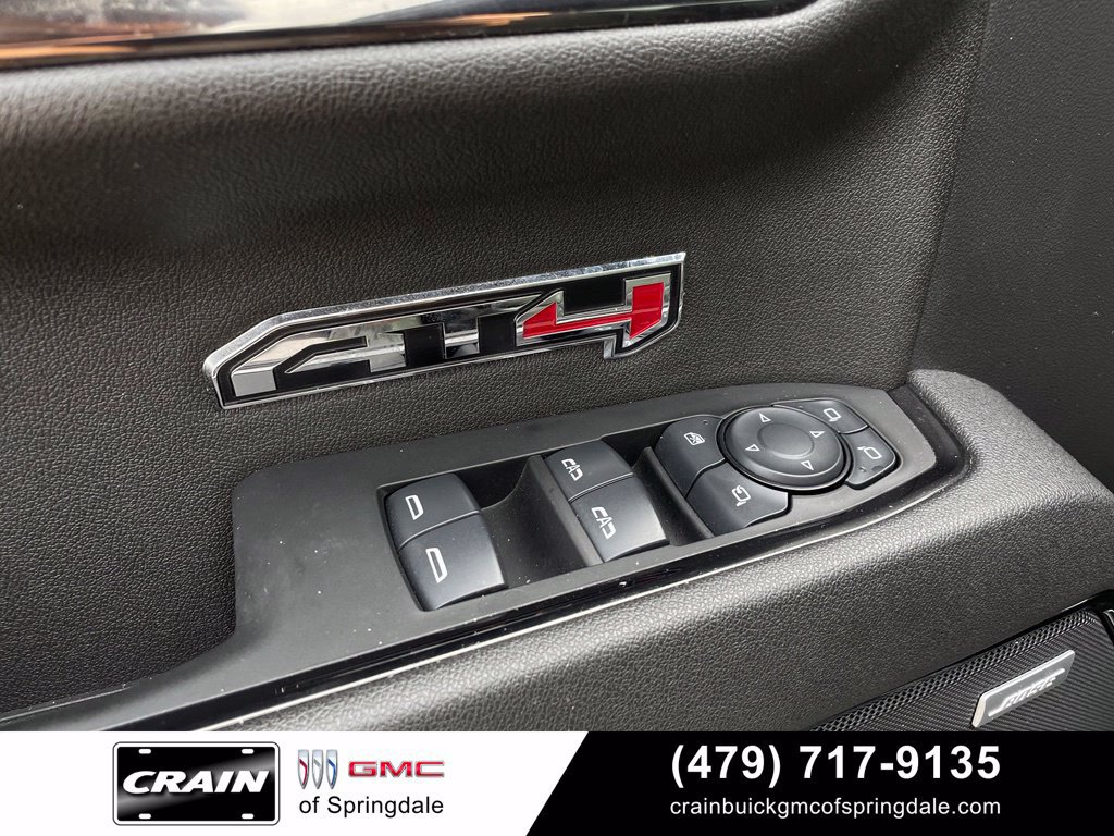 Used 2025 GMC Sierra 1500 AT4 w/ AT4 Premium Package AWD/4WD image 12
