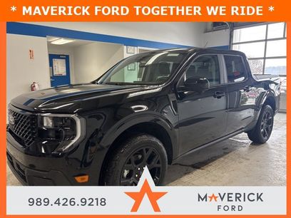 New 2025 Ford Maverick Lariat w/ Black Appearance Package
