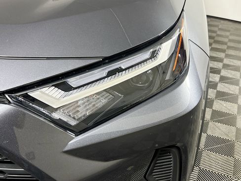 Used 2025 Toyota RAV4 XLE w/ Convenience Package FWD image 11