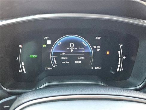 Used 2024 Toyota Corolla Cross XSE image 11