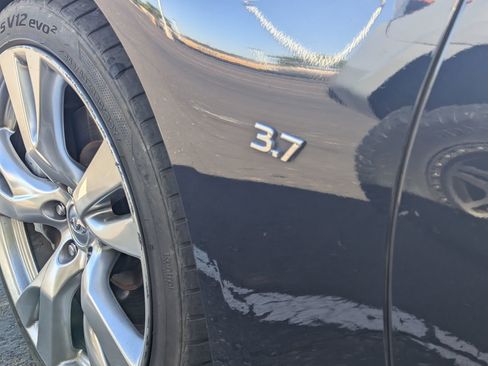 Used 2015 INFINITI Q70 L 3.7 w/ Technology Package RWD image 9