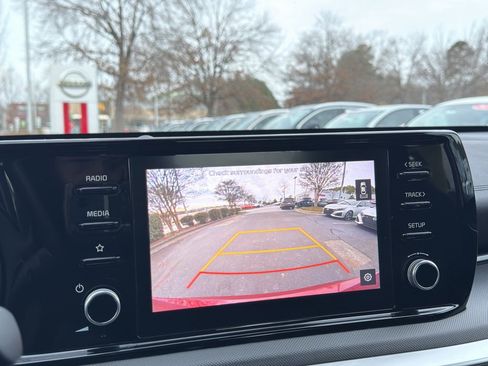 Used 2022 Kia K5 LXS image 24