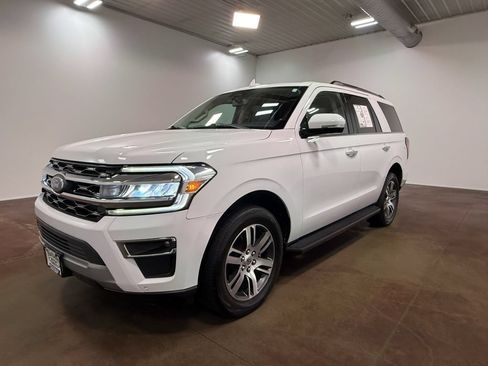 Used 2024 Ford Expedition Limited AWD/4WD image 39
