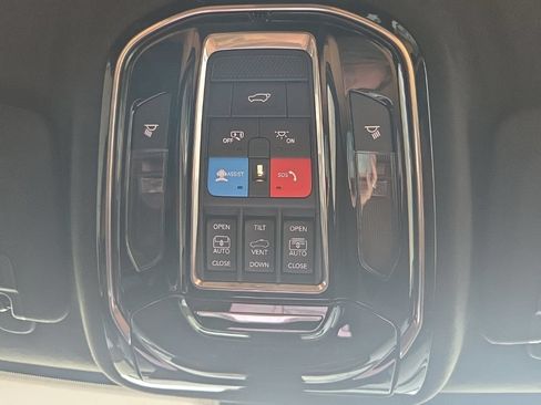 Used 2023 Jeep Grand Cherokee L Summit AWD/4WD image 41