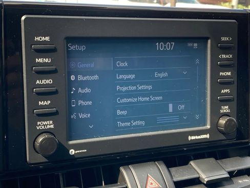 Used 2022 Toyota RAV4 XLE w/ Convenience Package FWD image 23