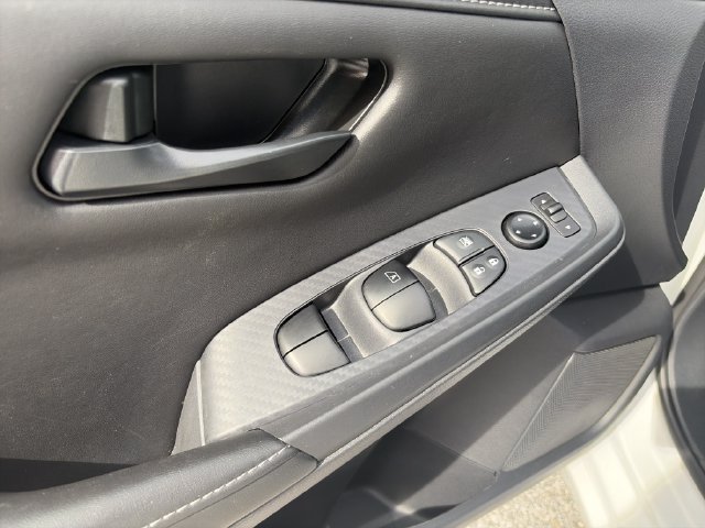 Used 2025 Nissan Sentra S FWD image 17
