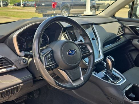 Used 2023 Subaru Outback Onyx Edition AWD/4WD image 14