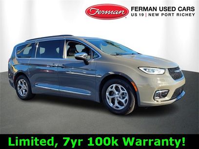 Used 2023 Chrysler Pacifica Limited