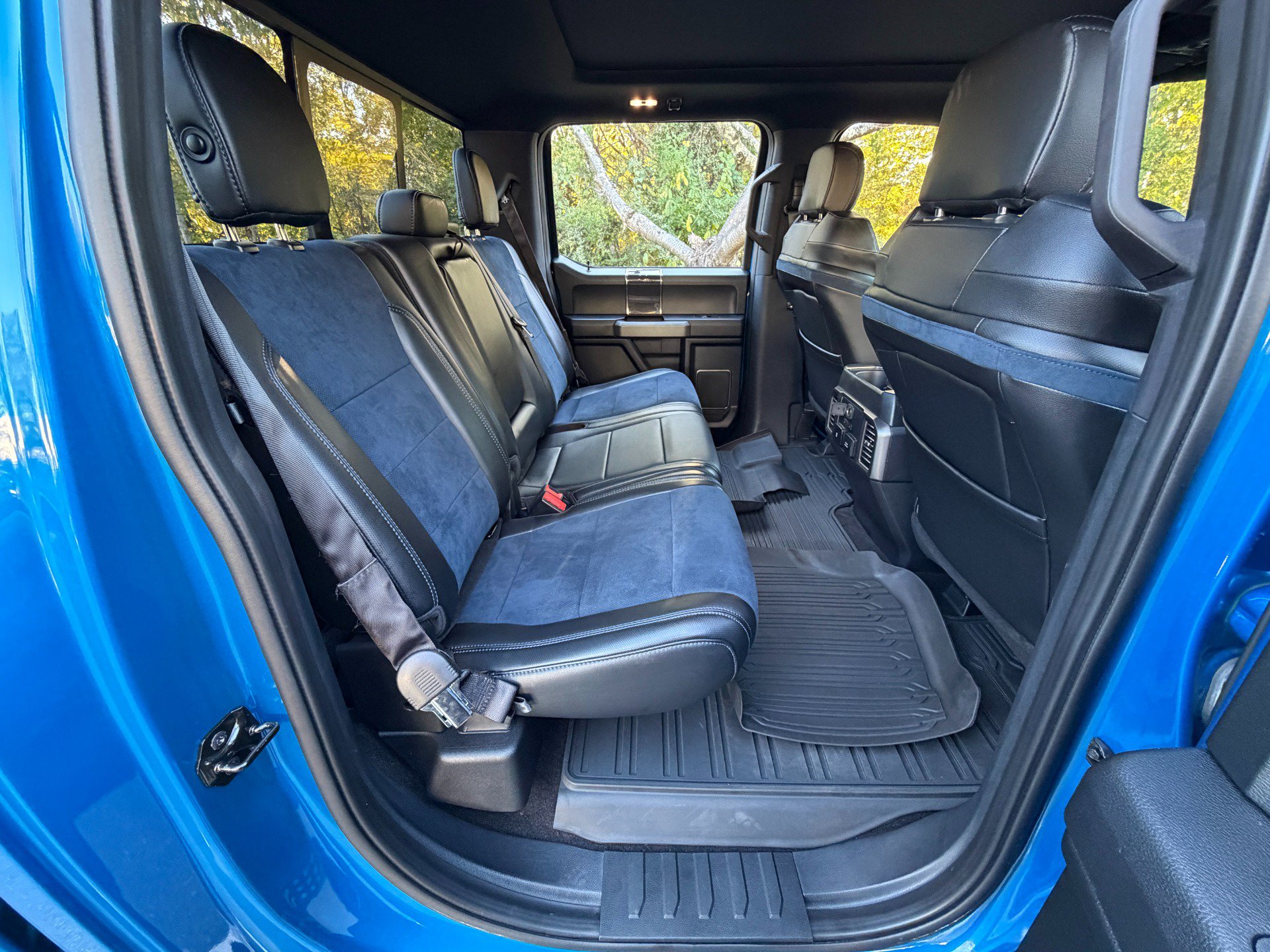 Used 2019 Ford F150 Raptor w/ Equipment Group 802A Luxury AWD/4WD image 77