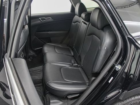Used 2025 Kia Sportage EX FWD image 19