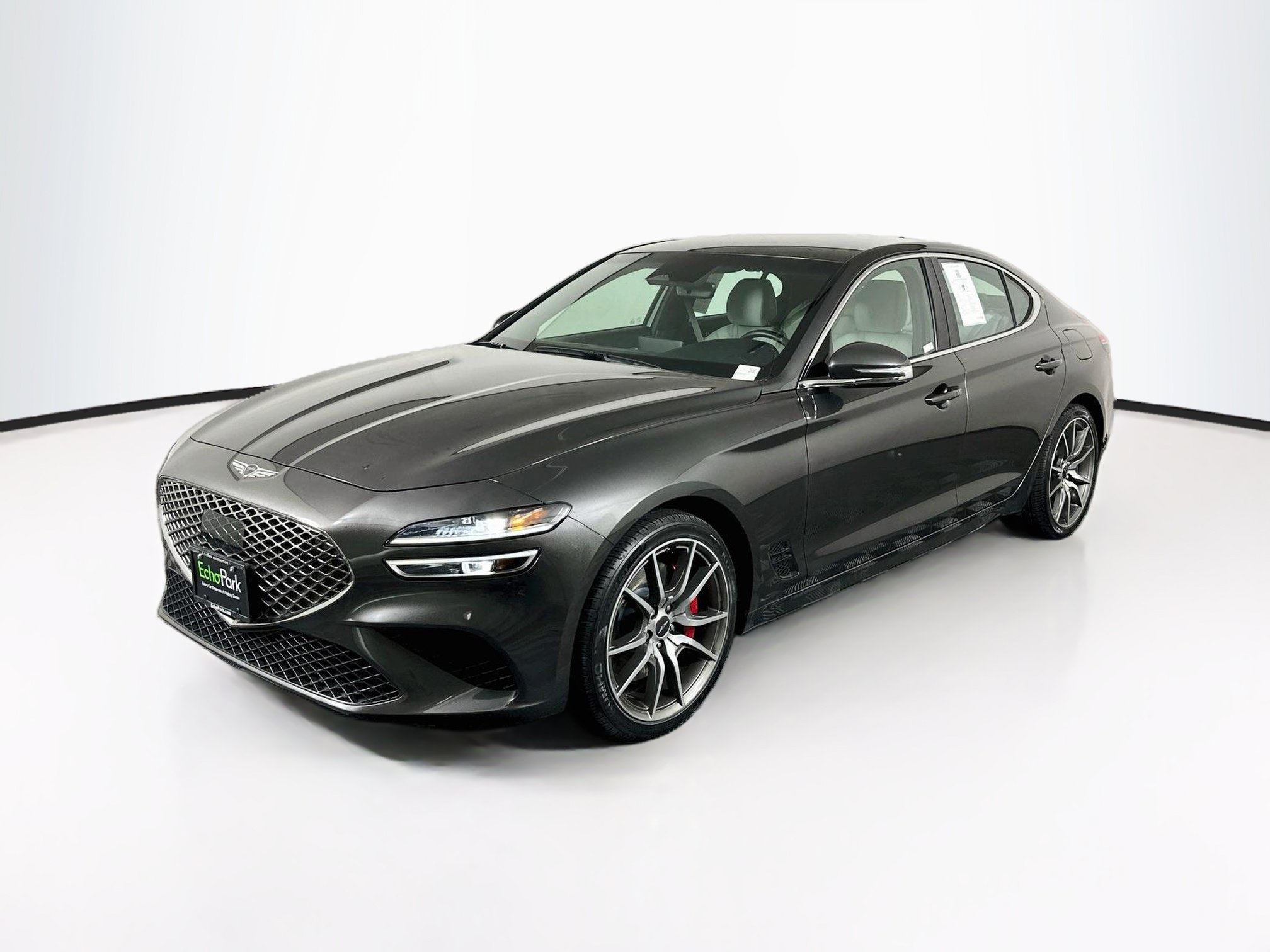 Used 2025 Genesis G70 2.5T RWD image 3