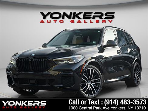 Used 2022 BMW X5 xDrive40i w/ M Sport Package image 2