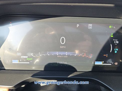 Used 2024 Jeep Grand Cherokee Summit w/ Luxury Tech Group V image 21