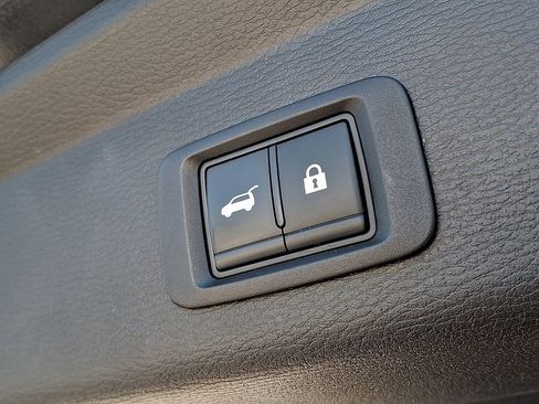 Used 2022 Mitsubishi Outlander SEL AWD/4WD image 27