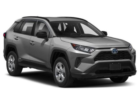 Used 2020 Toyota RAV4 LE w/ Carpet Mat Package image 6