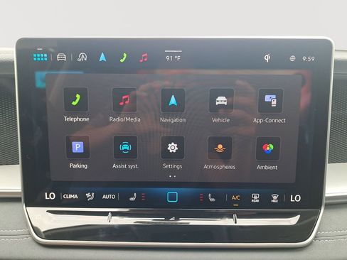 New 2025 Volkswagen Tiguan SE FWD image 22