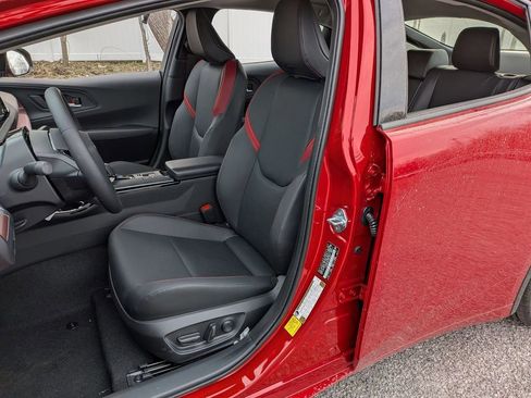 New 2026 Toyota Prius Plug-In Hybrid FWD image 8