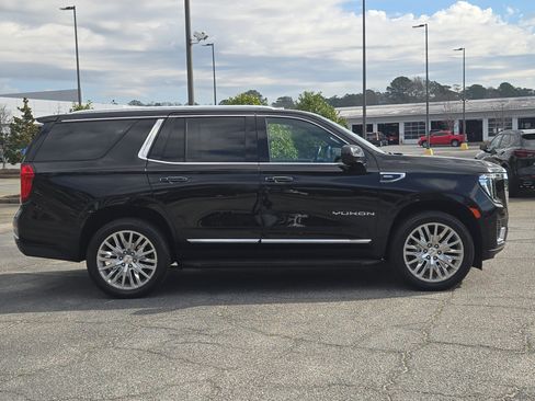 Used 2023 GMC Yukon SLT image 8