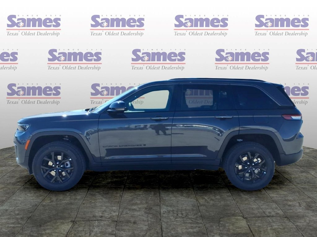 New 2026 Jeep Grand Cherokee Altitude RWD image 6