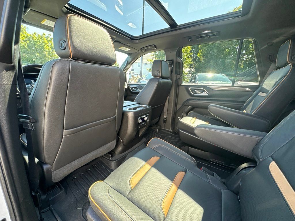 Used 2023 GMC Yukon AT4 w/ AT4 Premium Package AWD/4WD image 19