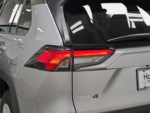 Certified 2025 Toyota RAV4 LE AWD/4WD image 30