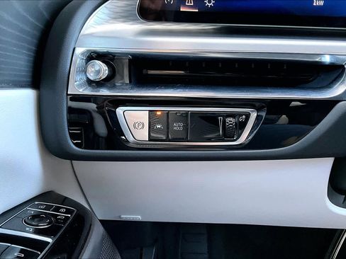 Used 2025 Cadillac Lyriq Sport image 35