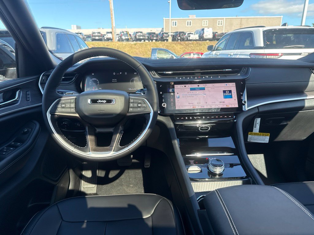 New 2027 Jeep Grand Cherokee Limited AWD/4WD image 21
