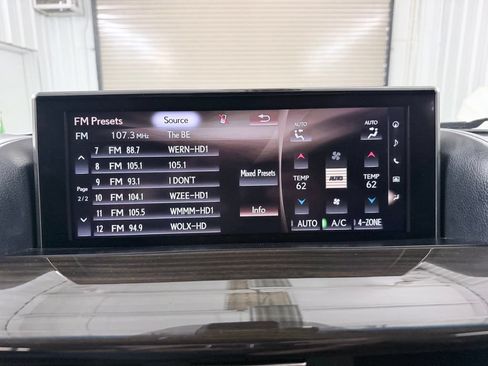 Used 2016 Lexus LX 570 4WD image 18