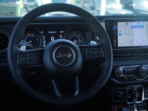 New 2025 Jeep Wrangler Unlimited Rubicon 392 image 29