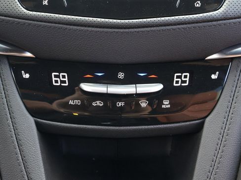 New 2025 Cadillac XT5 Premium Luxury image 26