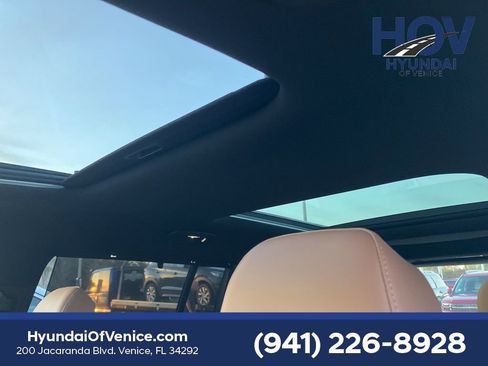 Used 2024 Hyundai Santa Fe Limited image 13