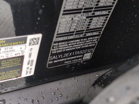 Used 2026 Land Rover Range Rover Velar Dynamic SE image 17