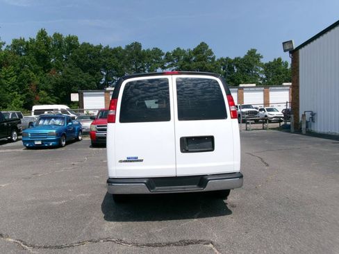 Used 2025 Chevrolet Express 3500 LT w/ LT Preferred Equipment Group RWD image 7