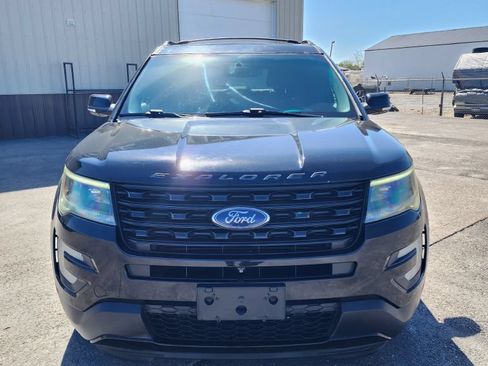 Used 2016 Ford Explorer Sport w/ Equipment Group 401A AWD/4WD image 3