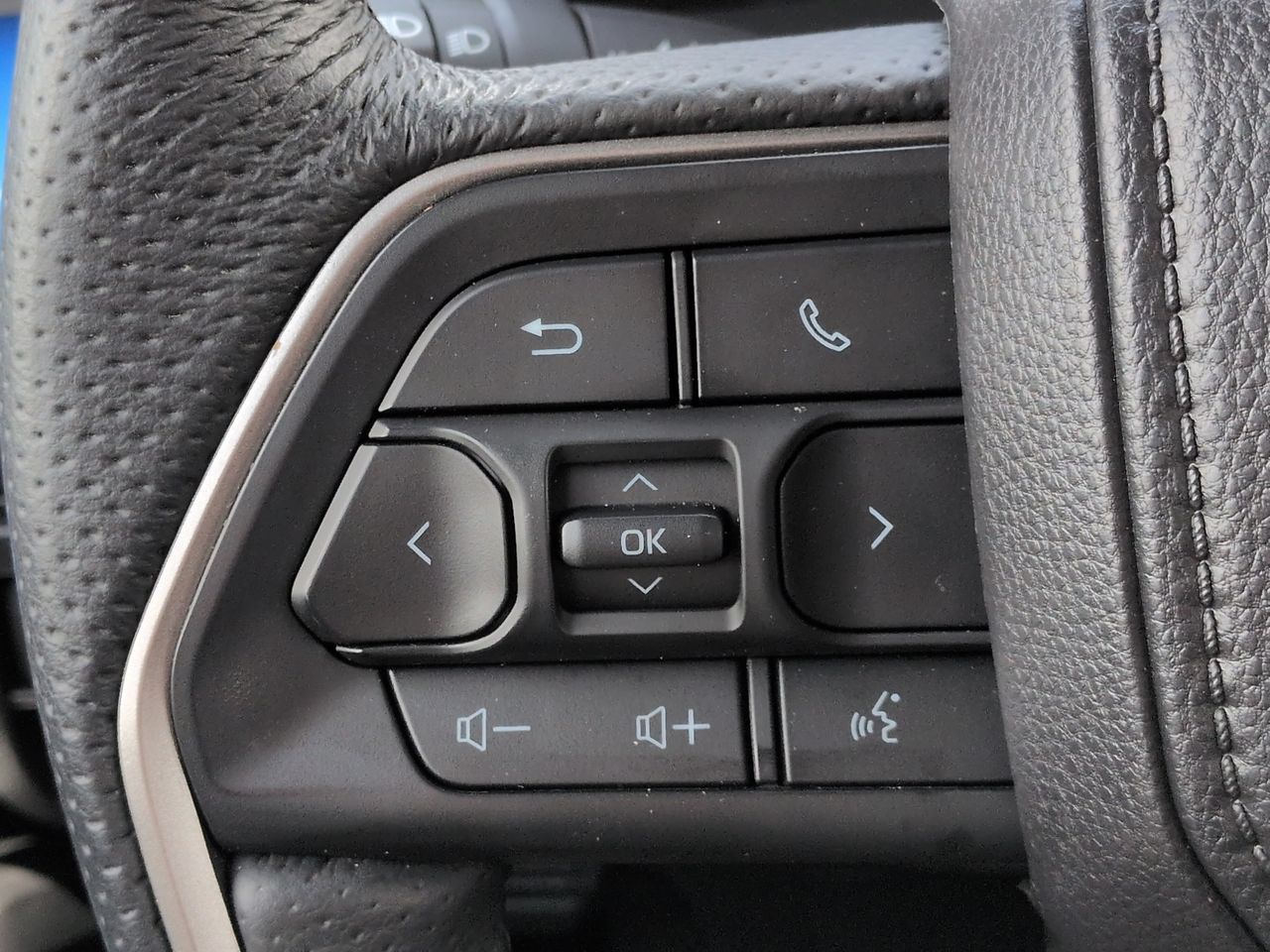 Used 2026 Toyota Tacoma TRD Off-Road AWD/4WD image 25