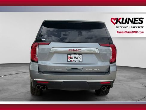 Used 2023 GMC Yukon Denali AWD/4WD image 9
