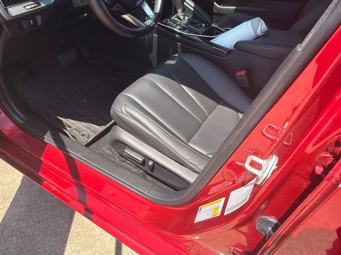 Used 2025 Acura Integra FWD image 9