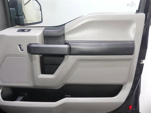 Used 2020 Ford F150 XL w/ XL Power Equipment Group AWD/4WD image 17
