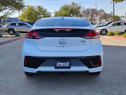 Used 2019 Hyundai Ioniq Blue image 7