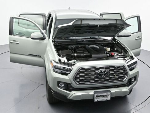Used 2023 Toyota Tacoma TRD Sport AWD/4WD image 37